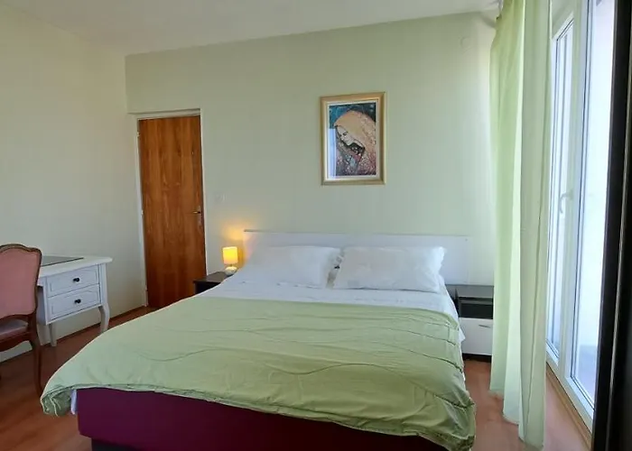 Romantic Apartment Split